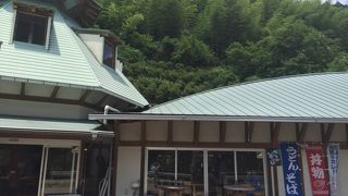 山の中にあるオアシス的な道の駅
