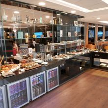 ブッフェコーナーは美味しい物の宝石箱や〜〜