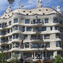 カサ・バリョから直ぐの場所にあります