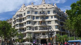 天才建築家　アントニ・ガウディの作品を見て廻る「カサ・ミラ」!!