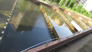 江坂駅から７分です