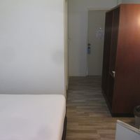 レトロアシス ホテル