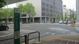 レンガアーチとコンクリート橋となって今も残る。