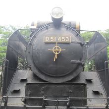 園内に静態保存されているD51