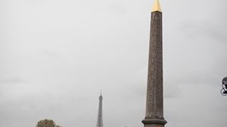 オベリクスが目立ちます。