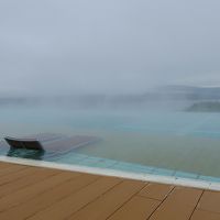 阿寒湖とつながったインフィニティプール