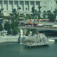 北側のマーライオン