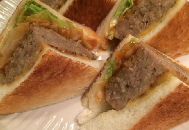 サンドイッチのランチ