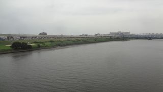 川幅が広くて雄大です