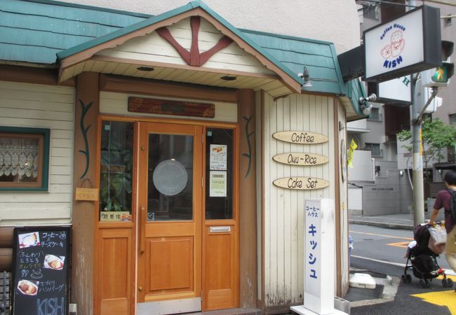 山小屋風です