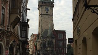 火薬門から旧市街広場にかけて