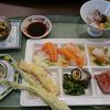 夕食・朝食バイキングがすごく、接客も素晴らしい！