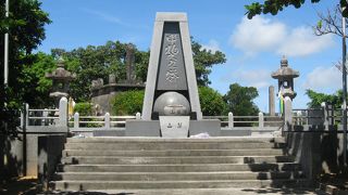 山梨所縁の第二次世界大戦戦没者を祀る慰霊塔です。