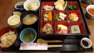 手ごろな懐石が楽しめます