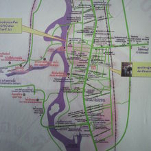 南北に長いカンチャナブリの市内の地図です。２０バーツもします