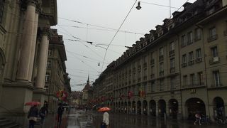 ベルン中央駅近くの通り