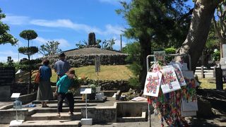 戦後最初に建立された慰霊塔は?沖縄之塔?と言っても過言ではないでしょう。