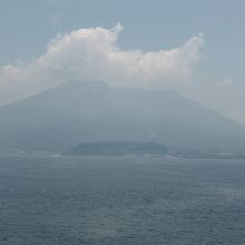 フェリーから見た桜島