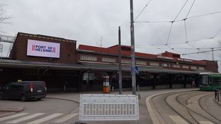 トラムで楽々アクセス