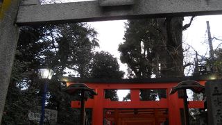 上野公園の中にある短い坂です