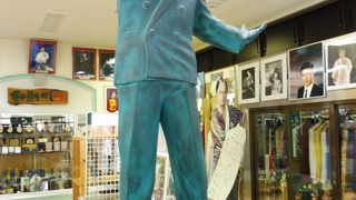 細川たかしさんの銅像を見にいきました