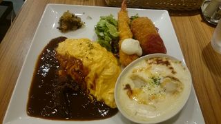 綺麗な洋食屋さん