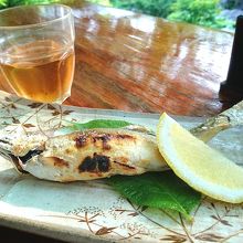 今朝獲れた鮎の塩焼きです♪(^-^ゞ