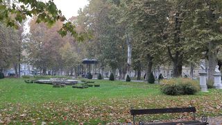 古いヨーロッパを感じさせる公園