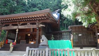 奈良井宿の端にあります。