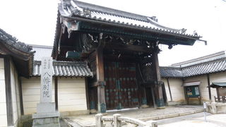 静かな寺院でした！