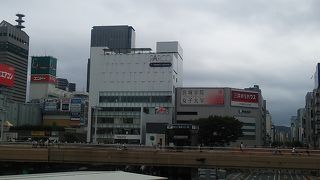 2016年７月１日、パルコ２がオープンしました～2016年７月16日現在、オープンして日が浅いため、店内はやや混雑気味、さらに一部の飲食店では夕方４時半でも行列～ 