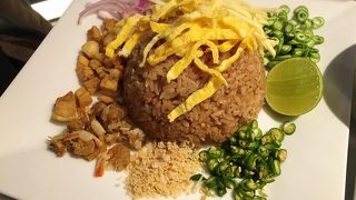 ファッションブランドのカフェ