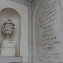 ゴヤの扉　入り口付近