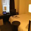 駅近、安くて綺麗なホテル。しかし狭い。