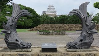 南東から斜めに眺めることができる・・・