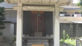 両国界隈を散策した際にお参りしました