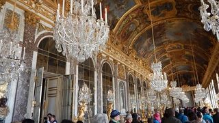 ブルボン王朝絶世期に建てられた広大な宮殿。２０１６．５現在、王妃の部屋群は工事中。