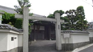 説明板はあったが墓碑は見付かりませんでした (残念！)