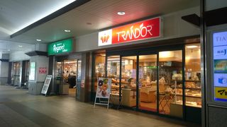 駅中にある便利なチェーン店
