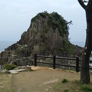 不動明王が安置され、鉾島神社という神社もあります