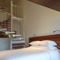 メゾネットタイプで、2階にも部屋があります。