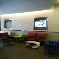 ホテルのロビー周辺