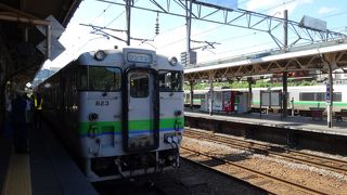 小樽から余市へ昭和レトロのローカル列車 ～ JR函館本線