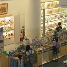 ミュージアムショップがあります