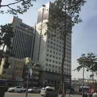 大通りに面しています