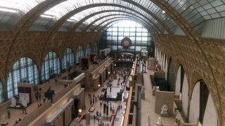 ただ今アンリ・ルソーの企画展開催中