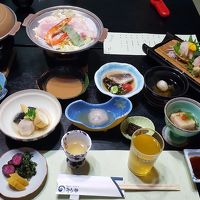 夕食、お部屋出しです