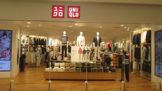 ユニクロ (エムクオーティエ店)