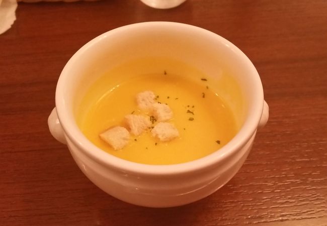 ホテルですがカジュアルランチ