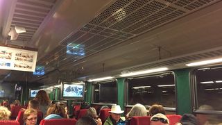 ツアーで乗った方が座席確保が楽です！